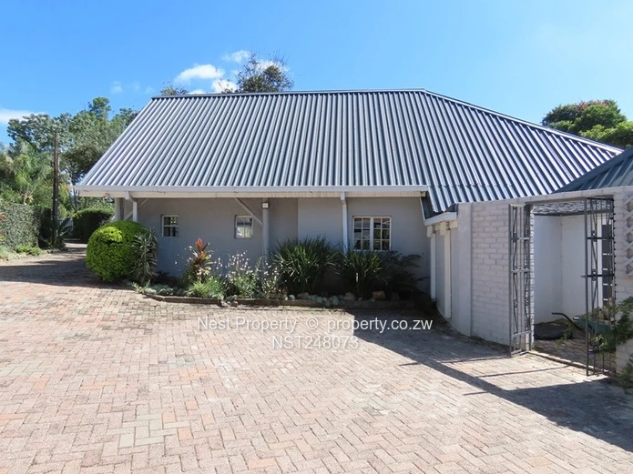 Warm Family Home with Excellent Water in Rolf Valley
