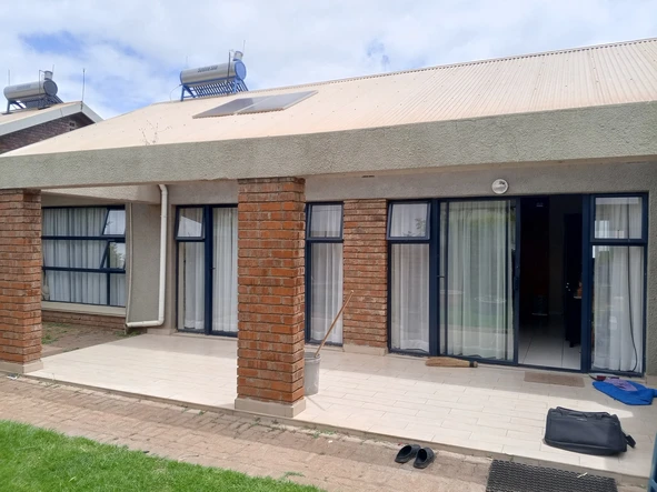 3 Bedroom Garden Flat