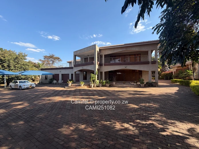 Borrowdale Brooke: Double-Storey 6-Bed on 4000m² (Borehole)