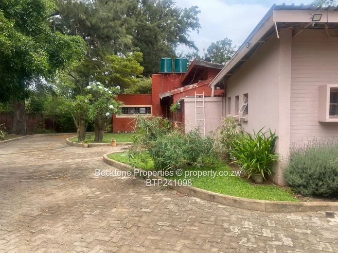 Entertainers Delight! GlenGarry Manor