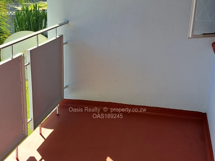 Neat garden flat to let in Avondale West