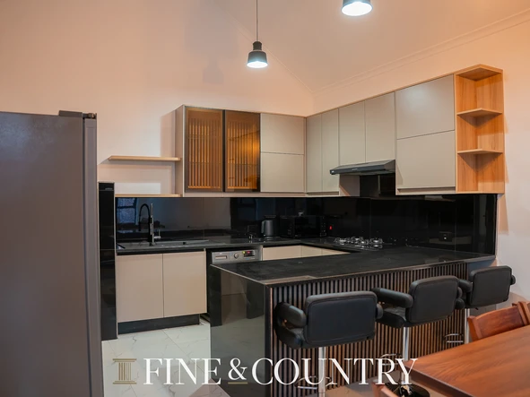 4 Unit Townhouse Complex