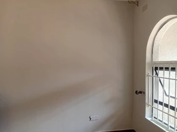 3 Bedroom Flat & Apartment