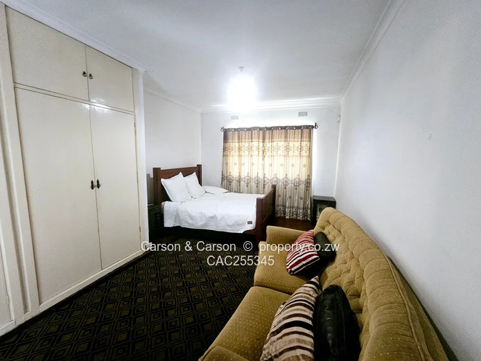 3 beds house for rent