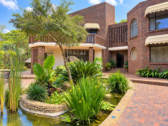 5 Bedroom House