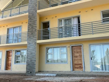 3 Bedroom Flat & Apartment