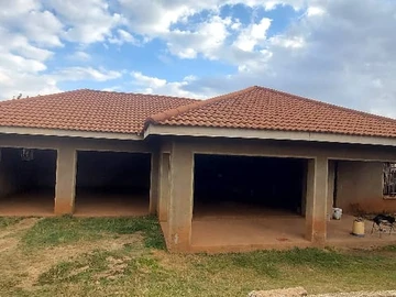 5 Bedroom House