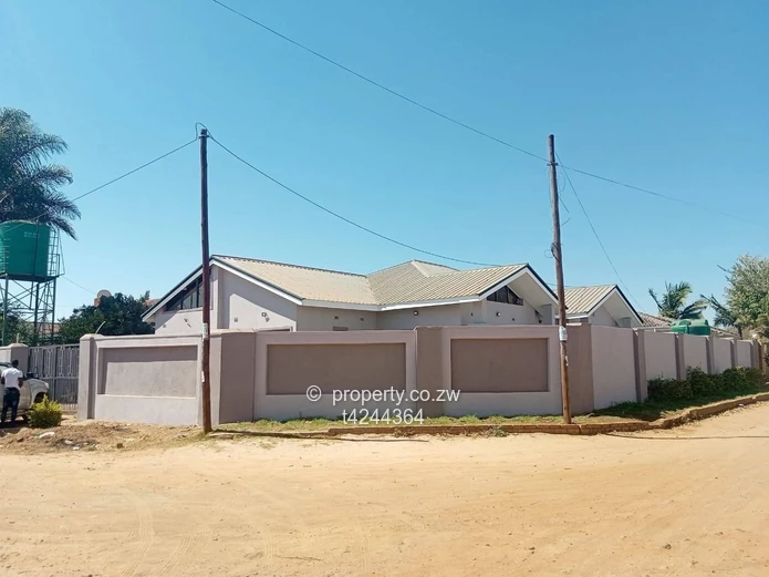 Bloomingdale 3 bed house for Rent