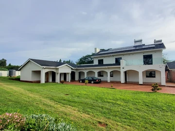 5 Bedroom House