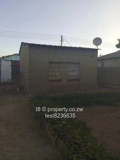 1-Bed Brick Home with Walled Yard & Garden - Zengeza (Sole Mandate)