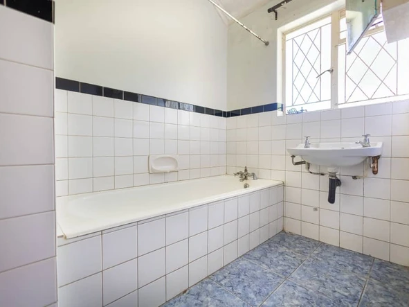 2 Bedroom Garden Flat