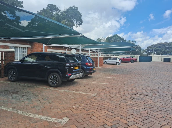 3 Bedroom Flat & Apartment