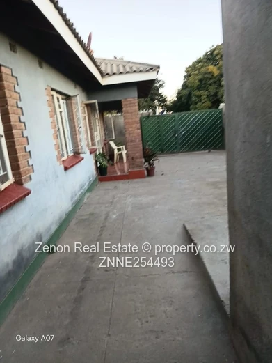 Marondera Cherutombo | 4 bedroomed house | 320 sqm | $55K | Title Deeds