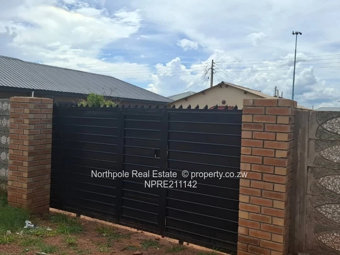 Cabs Budiriro 4 Available For 01 December