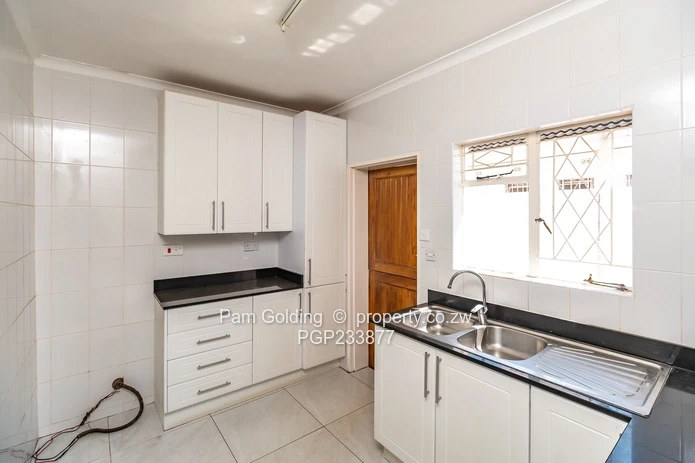 Beautiful Bluff Hill - Peaceful, Neatest, Sweetest Cluster Home Ever! (Sole Mandate)