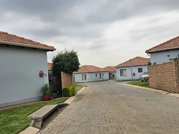 3 Bedroom Garden Flat