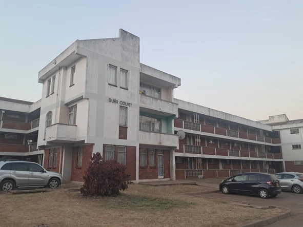 2 Bedroom Flat & Apartment