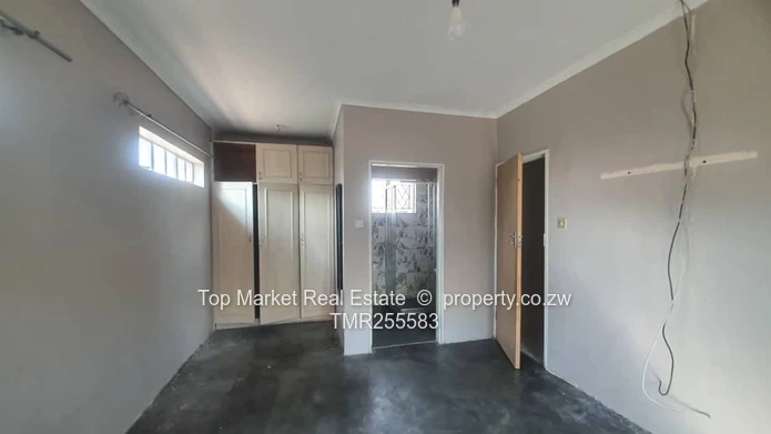 Msasa Park house for rent