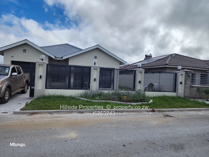 4bed house mabvazuwa phase 2 (Sole Mandate)