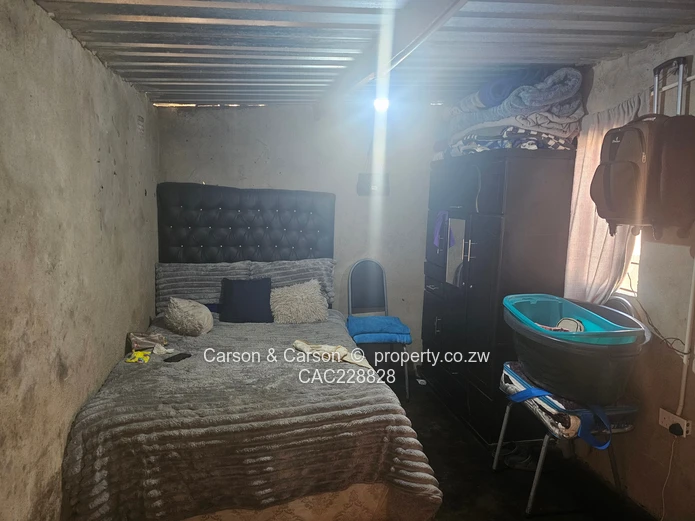 A core house for sale in Chitungwiza Unit D