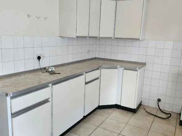3 Bedroom Flat & Apartment