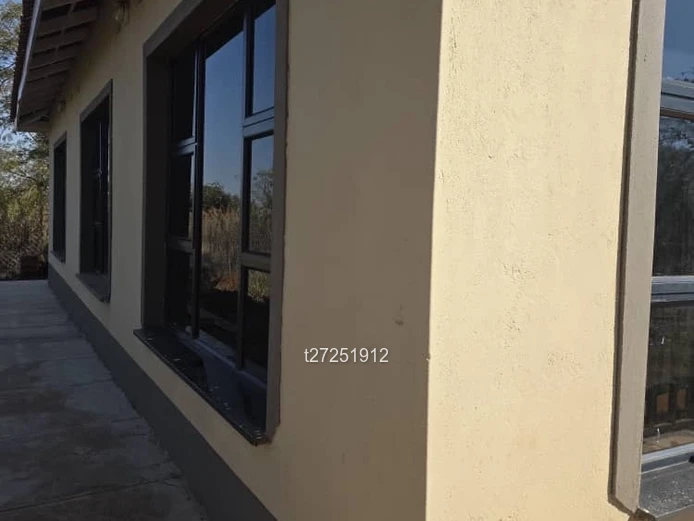 Crowhill Ruyamuro Cottage to Rent