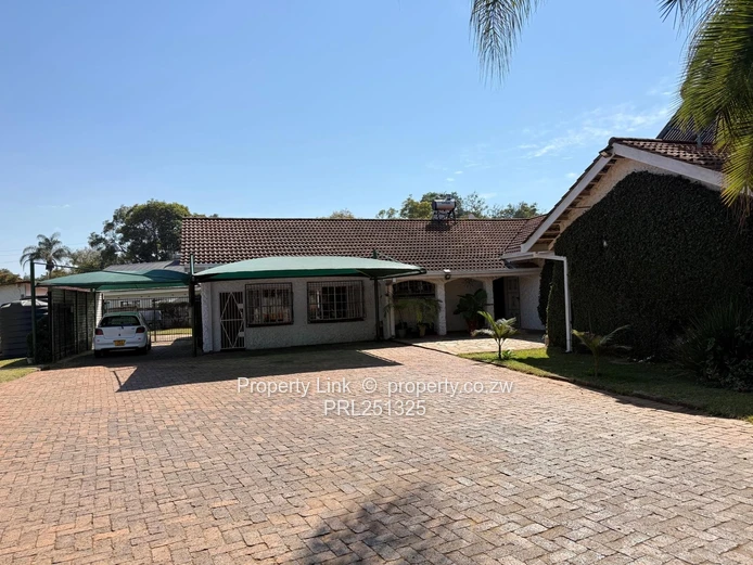 Spacious Family Home With Cottage, Pool & Borehole
