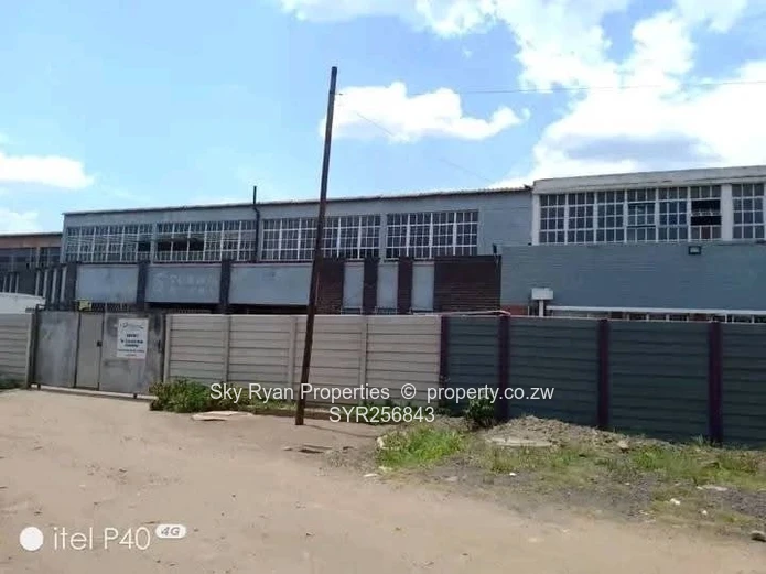 warehouse to rent  in southerton 