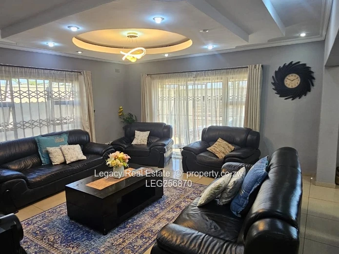 Renovated 4-Bed Waterfalls Home — Borehole , geyser & Modern Lounge