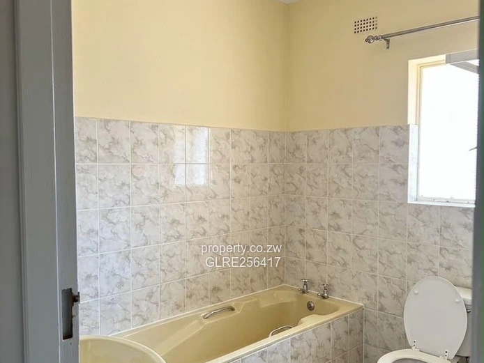 Borrowdale Brooke 3-Bed House — Pool & Borehole