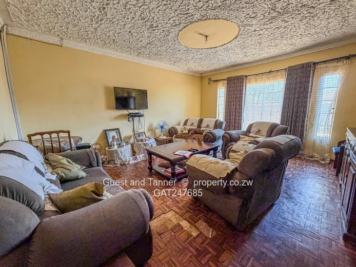 4 Bedroomed house For Sale In Borrowdale West