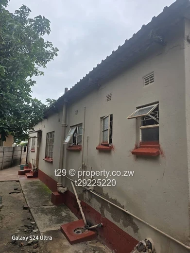 Norton katanga house for sale  (Sole Mandate)