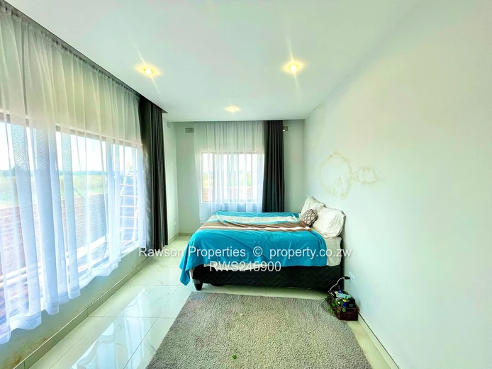 Modern 4-Bed Home with Solar Backup – Nyeredzi Ridge