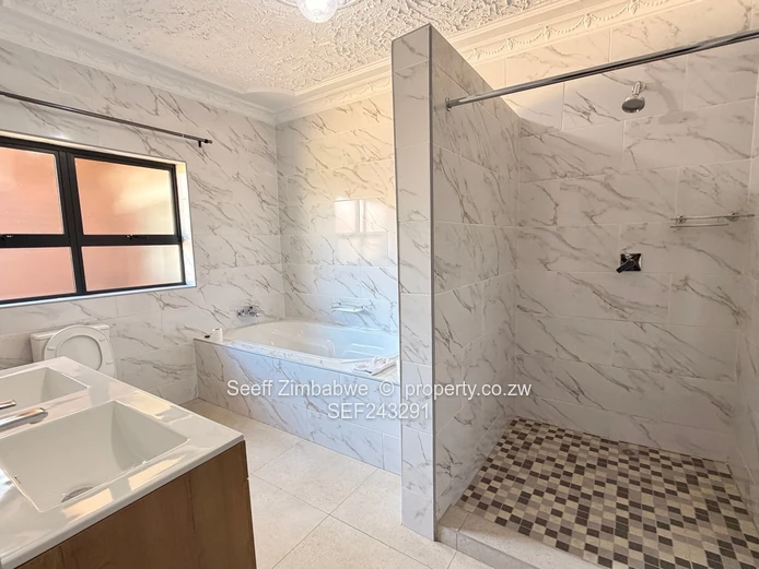 Exceptional 5-Bedroom Executive Home with Self-Contained Cottage – Old Windsor