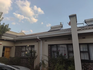 2 Bedroom Garden Flat