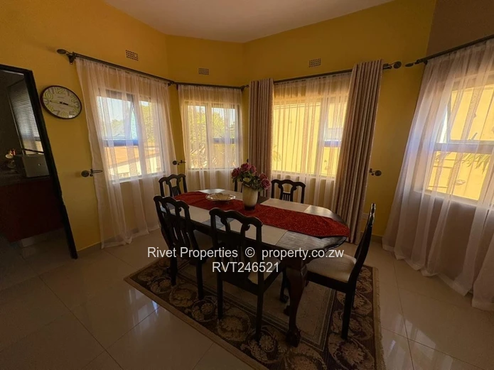Emerald Hill Flats To Let Fully Furnished.