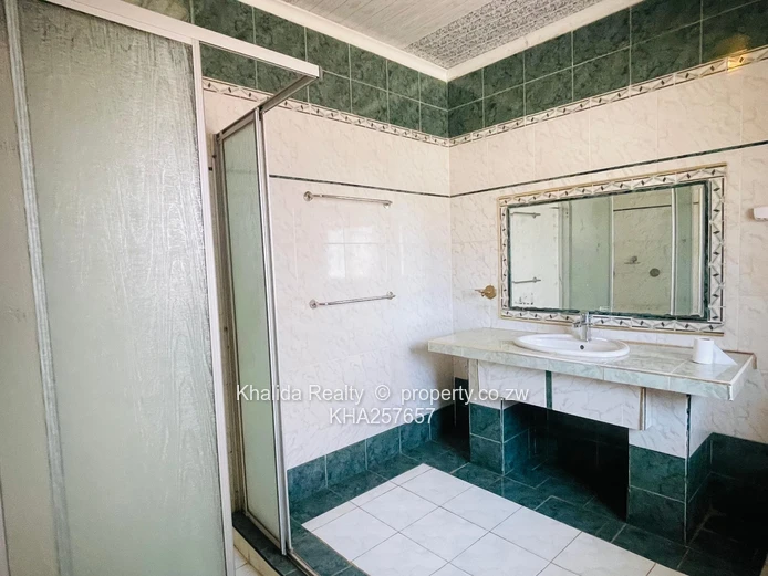 Greendale North – Double-Storey House For Sale