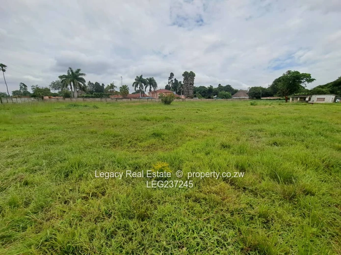 Exclusive 8,119sqm Stand With Borehole,Prime Development Land Just off Borrowdale Road