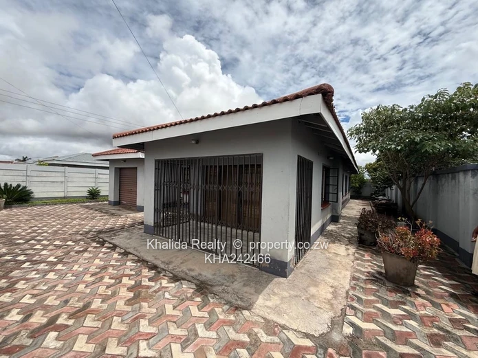 Waterfalls Mainway Meadows house for sale 