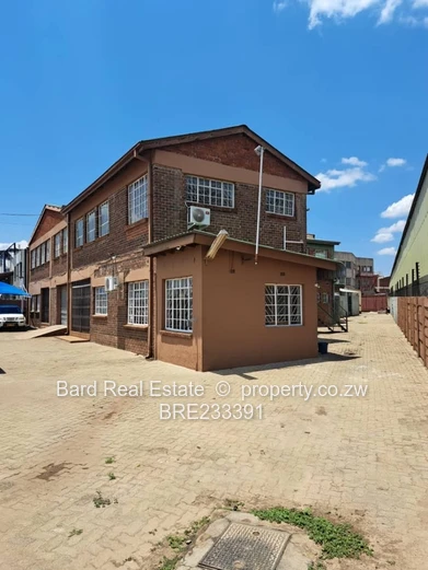 Multi-purpose commercial building in Graniteside