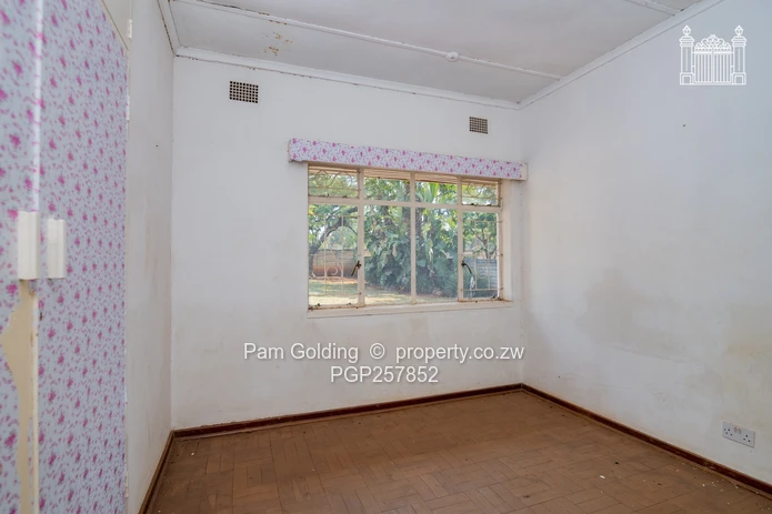 Excellent Renovation and Development Potential – Arcturus Road (Sole Mandate)