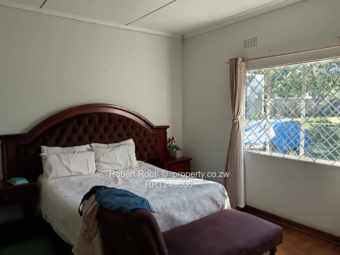 3 Bedroom House For Sale in Marlborough