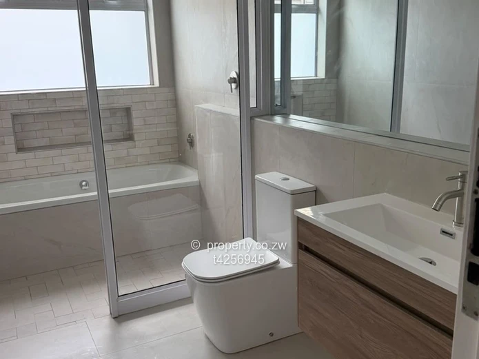 Borrowdale Quinnington 3 bedroomed Cluser house to Rent