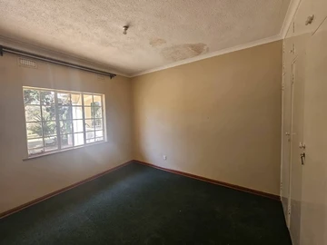 3 Bedroom Garden Flat