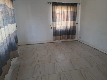 3 Bedroom Flat & Apartment