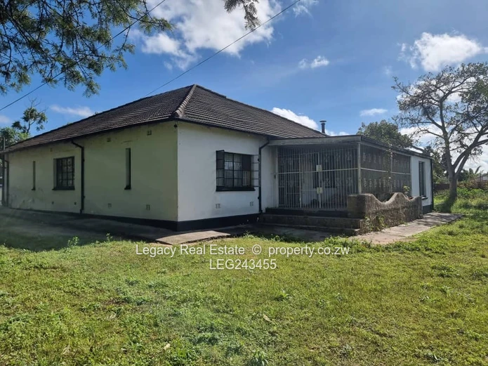 Diamond In The Rough ,High ROI Potential,Hatfield Developer’s Dream – Large Stand Near  Arlington .1