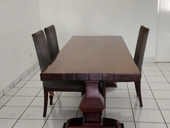 3 Bedroom Flat & Apartment