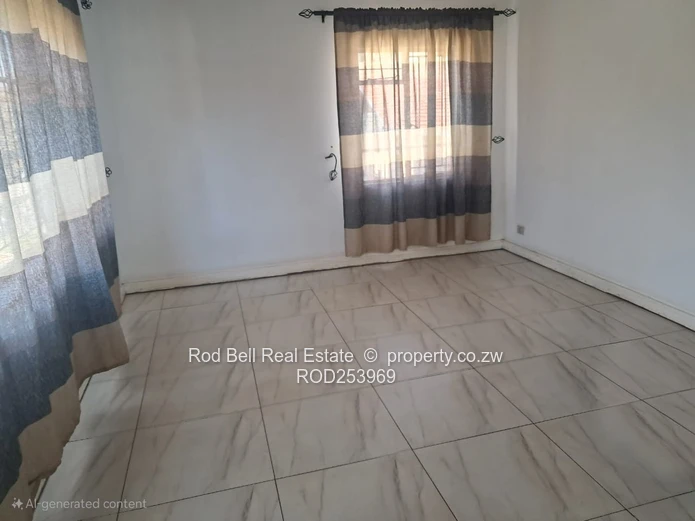 Large 3-bedroom flat located in the Avenues