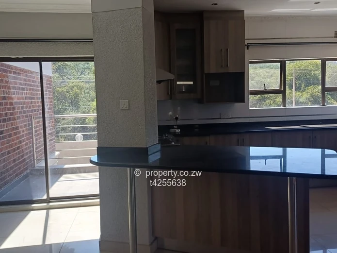 Monavale 3 bedroomed duplex apartment to rent 