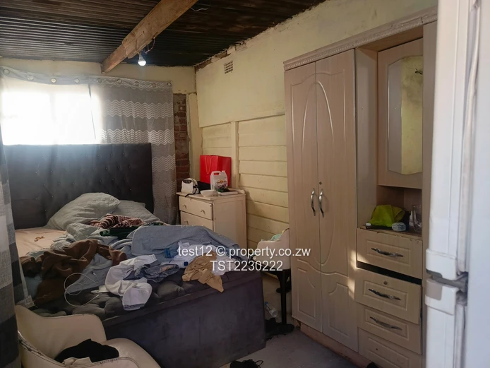 Highfields Western house for sale  (Sole Mandate)